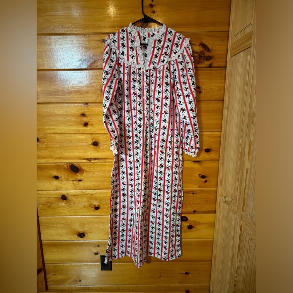 Vintage LANZ of SALZBURG and DISNEY Collab Flannel Nightgown Size XL